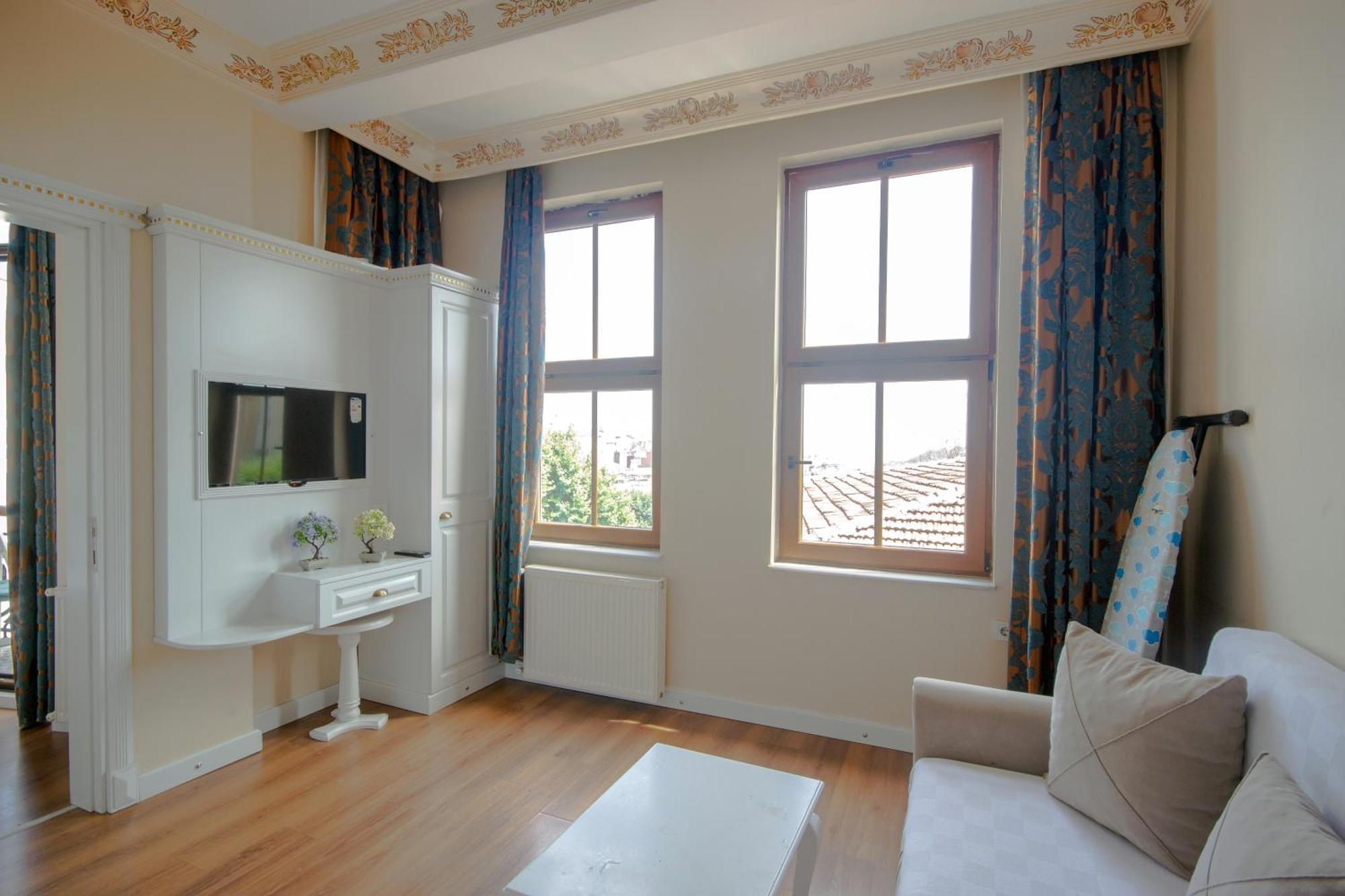 Iq Hotel Galatasaray Istanbul Exterior photo